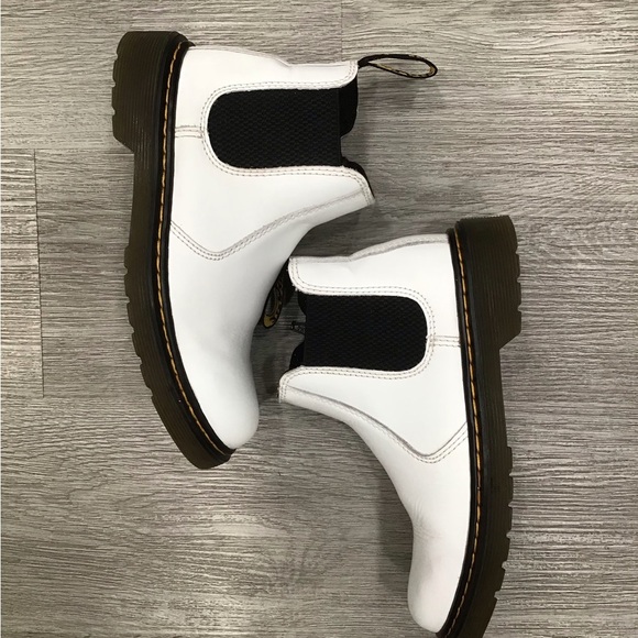 Dr. Martens Romario Chelsea Boots White Black Style 2976 J Little Girls Size 2 - Picture 5 of 8